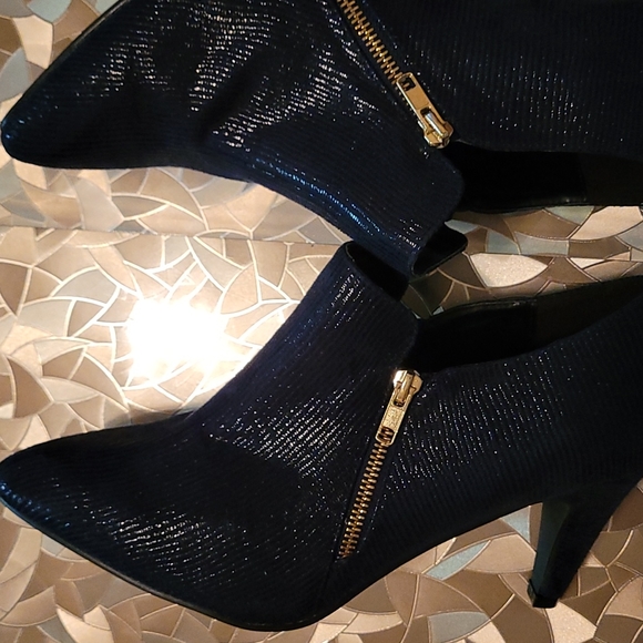New Navy Blue Booties - Picture 8 of 8